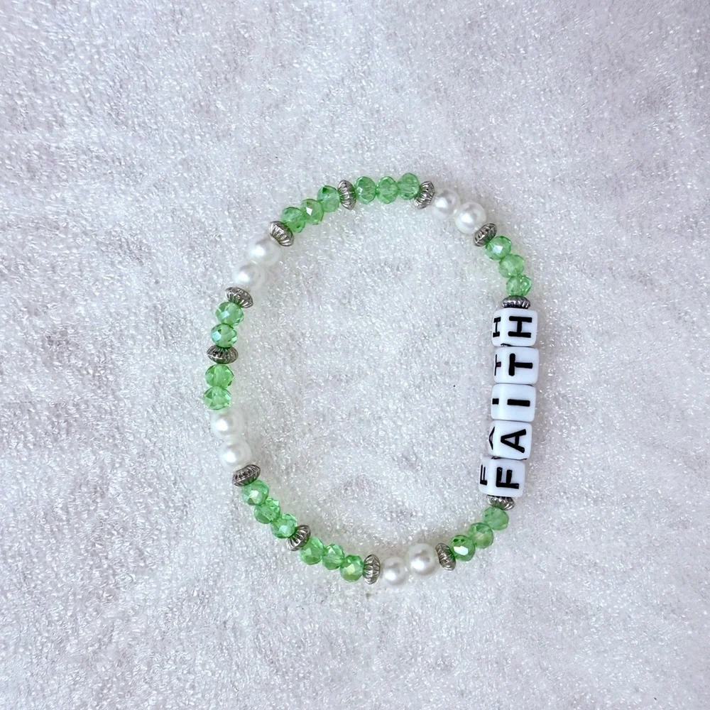 Faith Bracelet- 7β - Words Bracelet stretch FAITH Bracelet, crystals and pearls - Picture 2 of 6